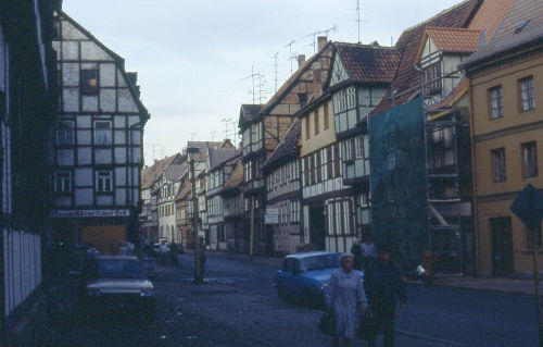 Strassenzug mit Fachwerkhäusern